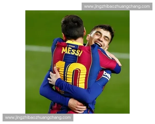 《震撼回顾经典足球对决：历史性逆转与精彩进球瞬间重现》